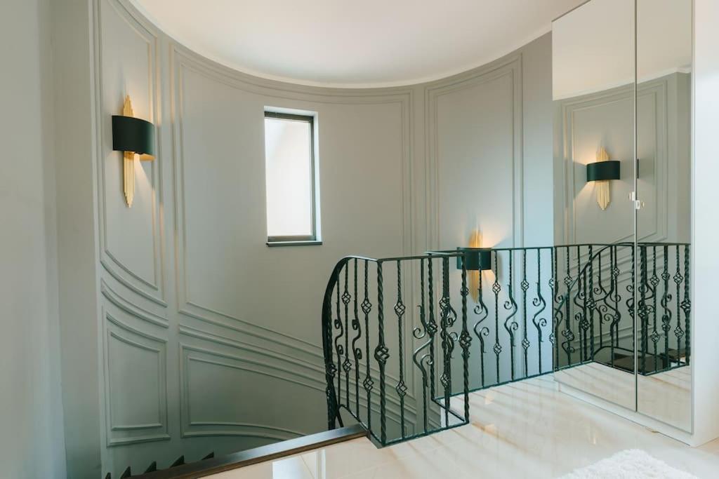 Therme - Corbeanca By The Lake Luxury Villa 외부 사진