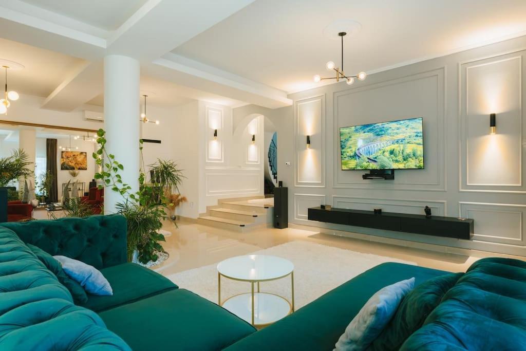 Therme - Corbeanca By The Lake Luxury Villa 외부 사진