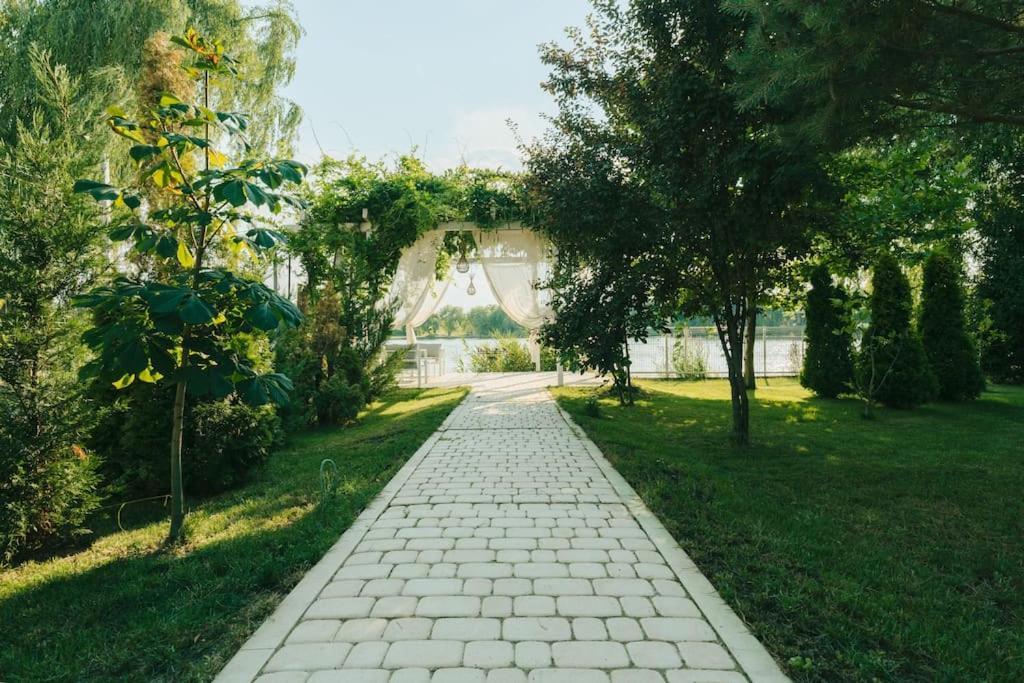 Therme - Corbeanca By The Lake Luxury Villa 외부 사진